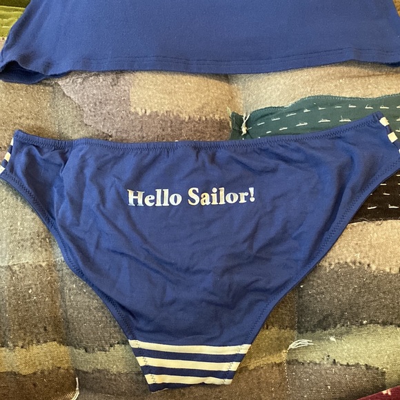 Sailors Delight! This is one of the cutest little Cami and panty sets I’ve owned - Picture 2 of 7